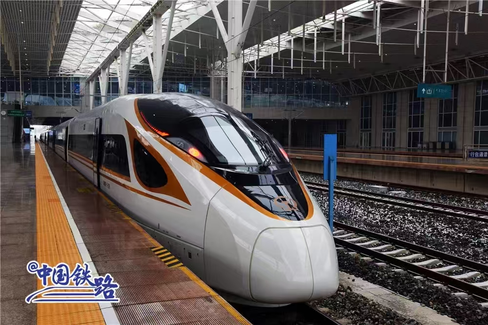 百年广州火车站迎来首个全高铁春运